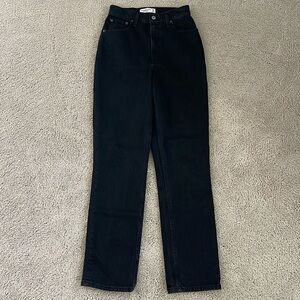 Abercrombie & Fitch Curve Love The 90’s Straight Ultra High Rise Jean Size 25